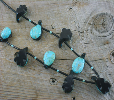 southwest carved jewelry turquoise and jet turtle necklace (8).jpg
